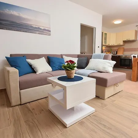 Lipa Villa