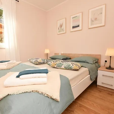 Lipa Villa *